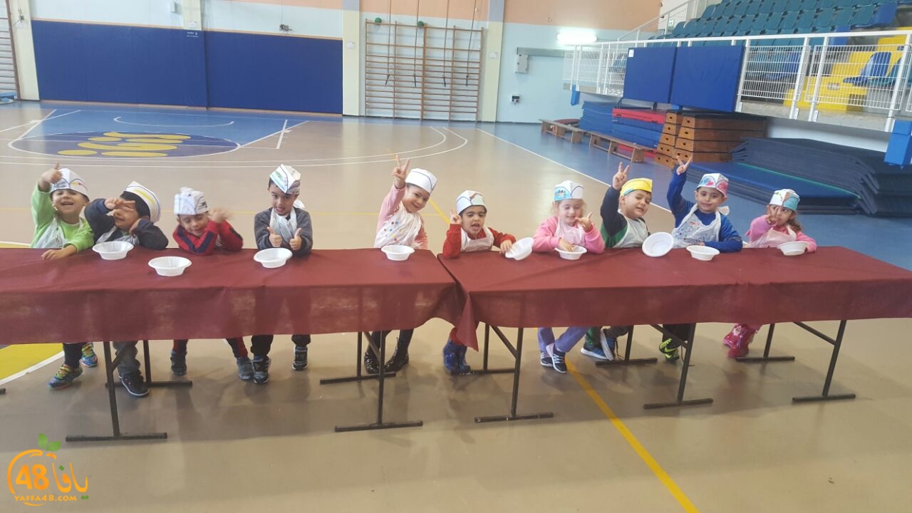 eating jamhriy yaffa (19).jpg